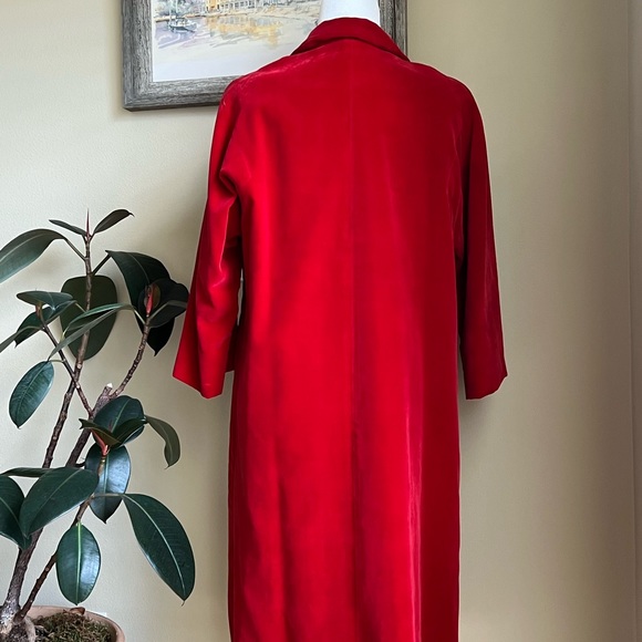 Tea Length Velvet Red Jacket- Vintage - Picture 2 of 4